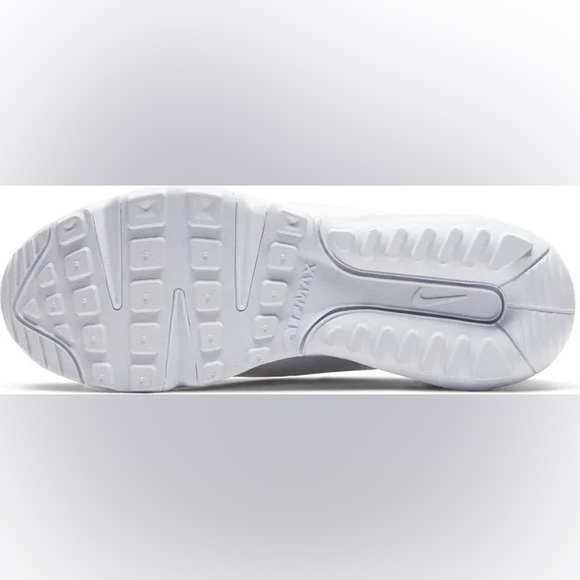 AIR MAX 2090 GS
"Triple White" CJ4066-102 - Picture 5 of 11